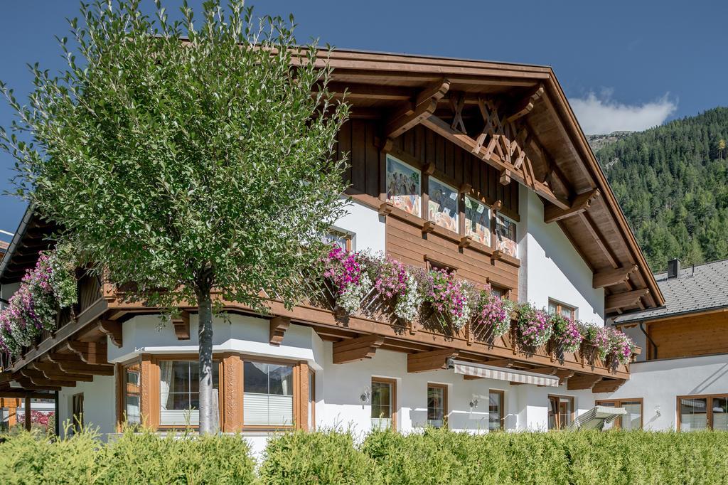 Garni Vierjahreszeiten Sölden Buitenkant foto
